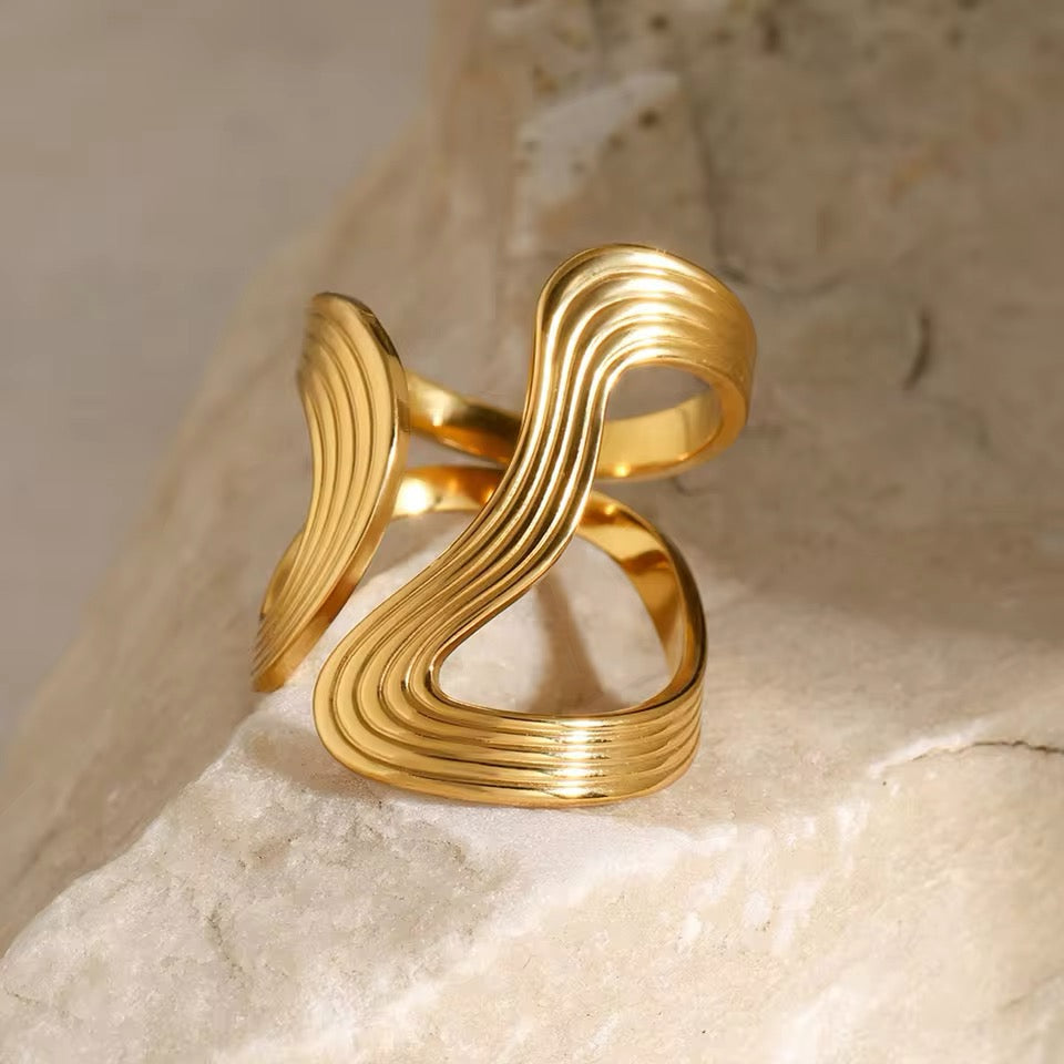 Costella Ring