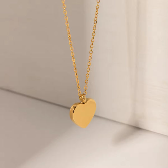 Amour Necklace