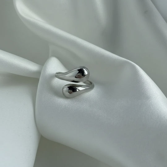 Savi Ring